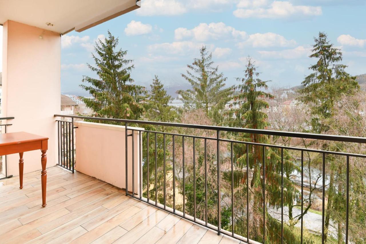 Nice Apartment With Balcony Very Close To The City Center Annecy Exteriör bild