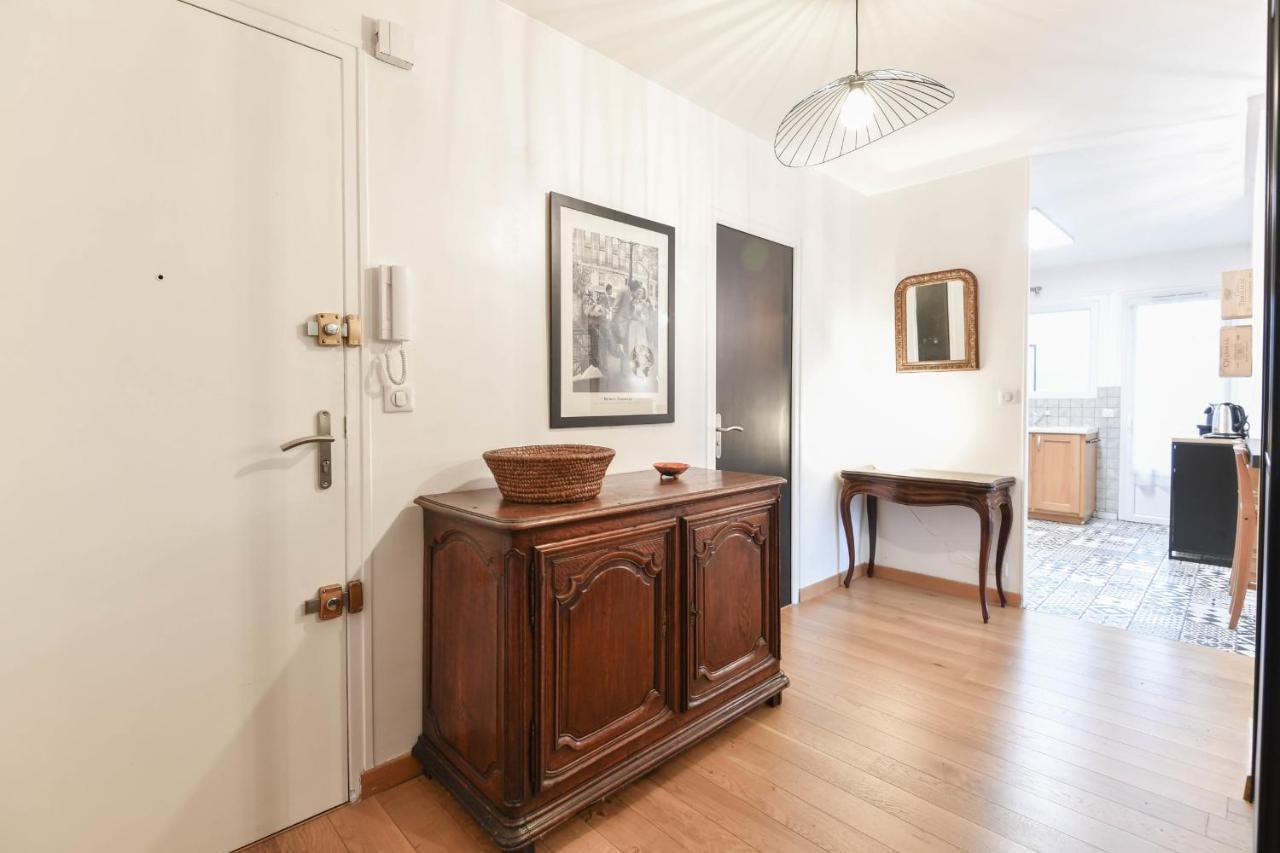Nice Apartment With Balcony Very Close To The City Center Annecy Exteriör bild