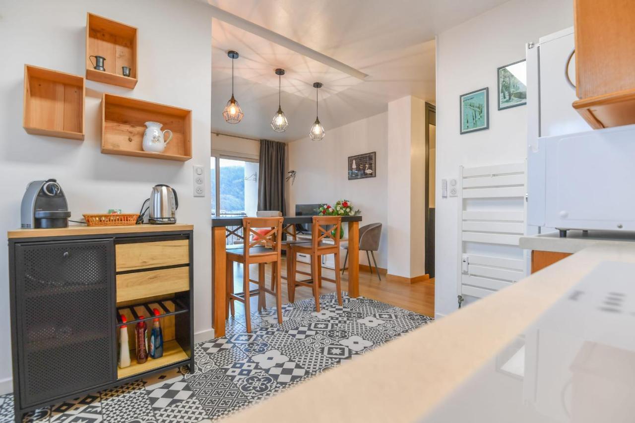 Nice Apartment With Balcony Very Close To The City Center Annecy Exteriör bild